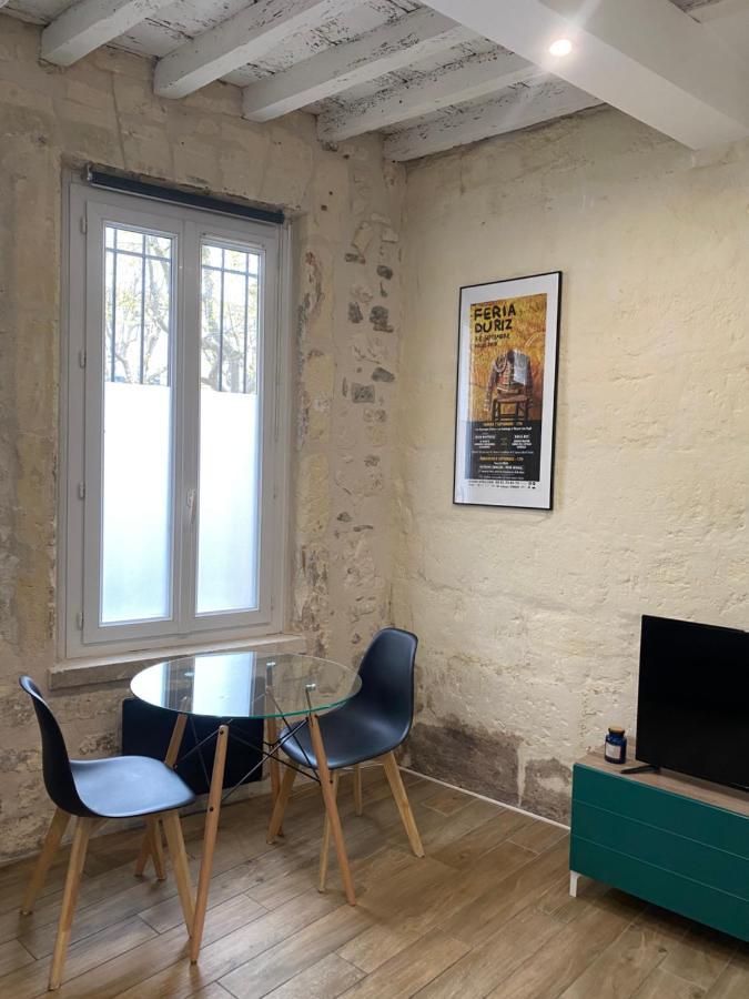 Nuit A La Roquette, Arles Daire Dış mekan fotoğraf