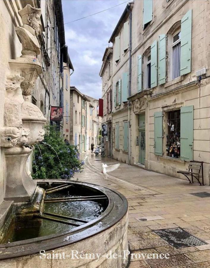 Nuit A La Roquette, Arles Daire Dış mekan fotoğraf